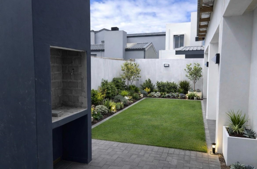 3 Bedroom Property for Sale in Sandown Western Cape